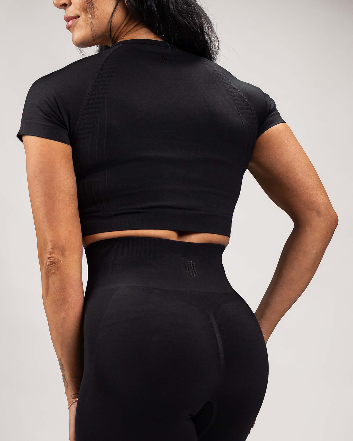 Rep Impact Crop - Onyx