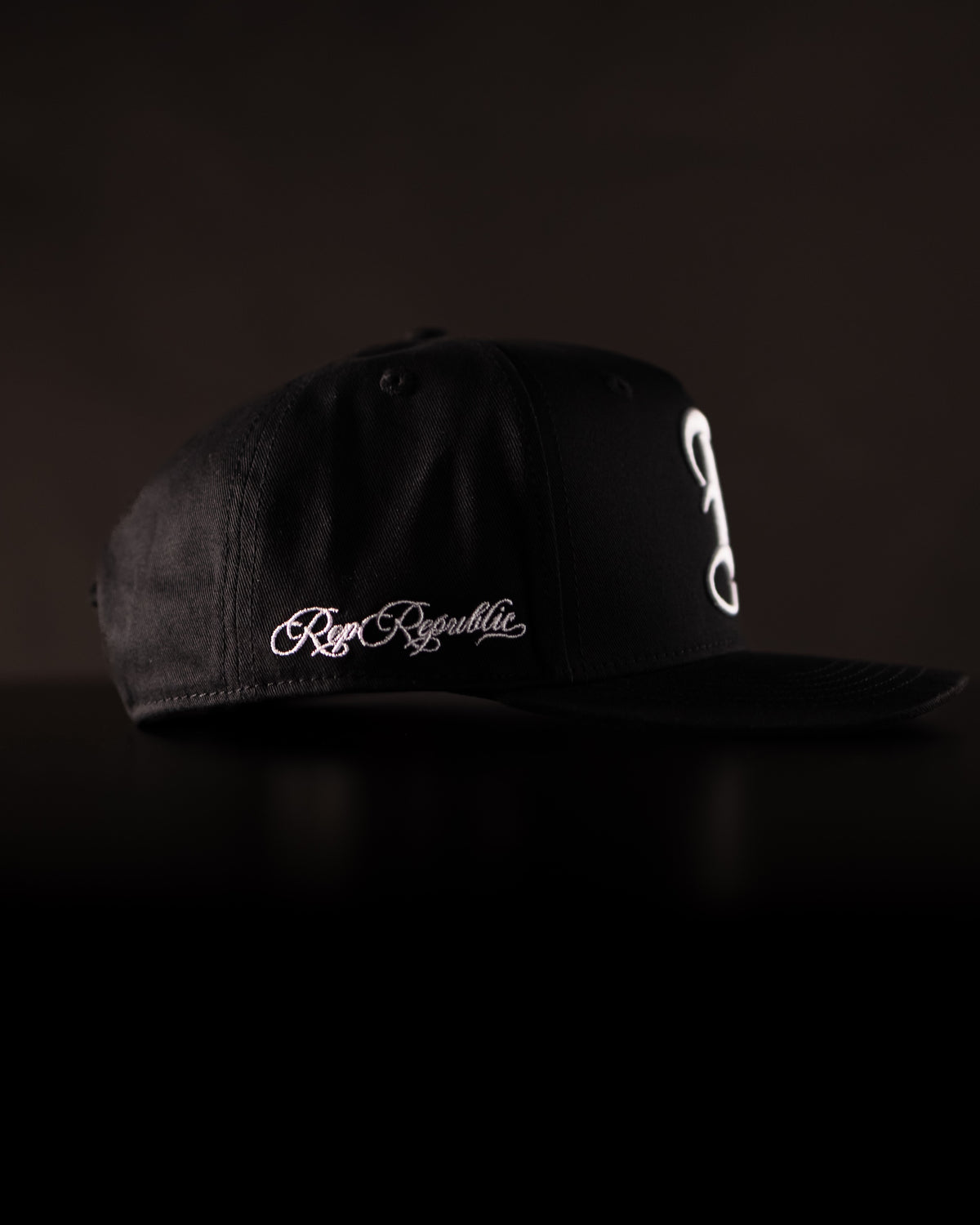 ’Rep Standard’ Snapback Hat - Black