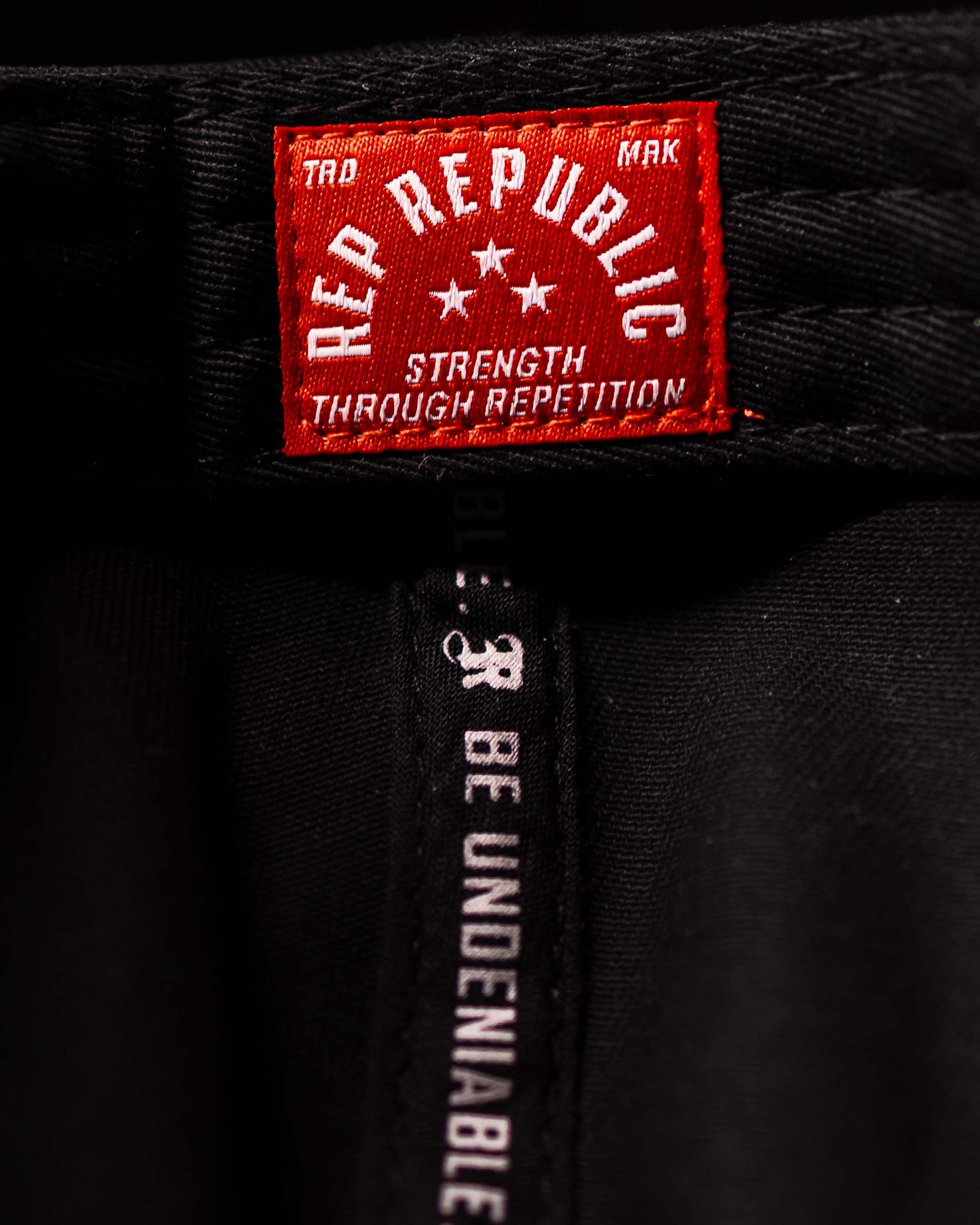 ’Rep Standard’ Snapback Hat - Black