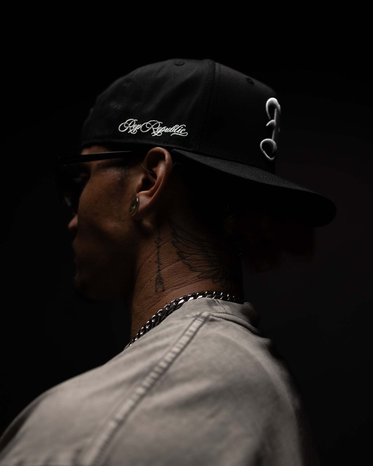 ’Rep Standard’ Snapback Hat - Black