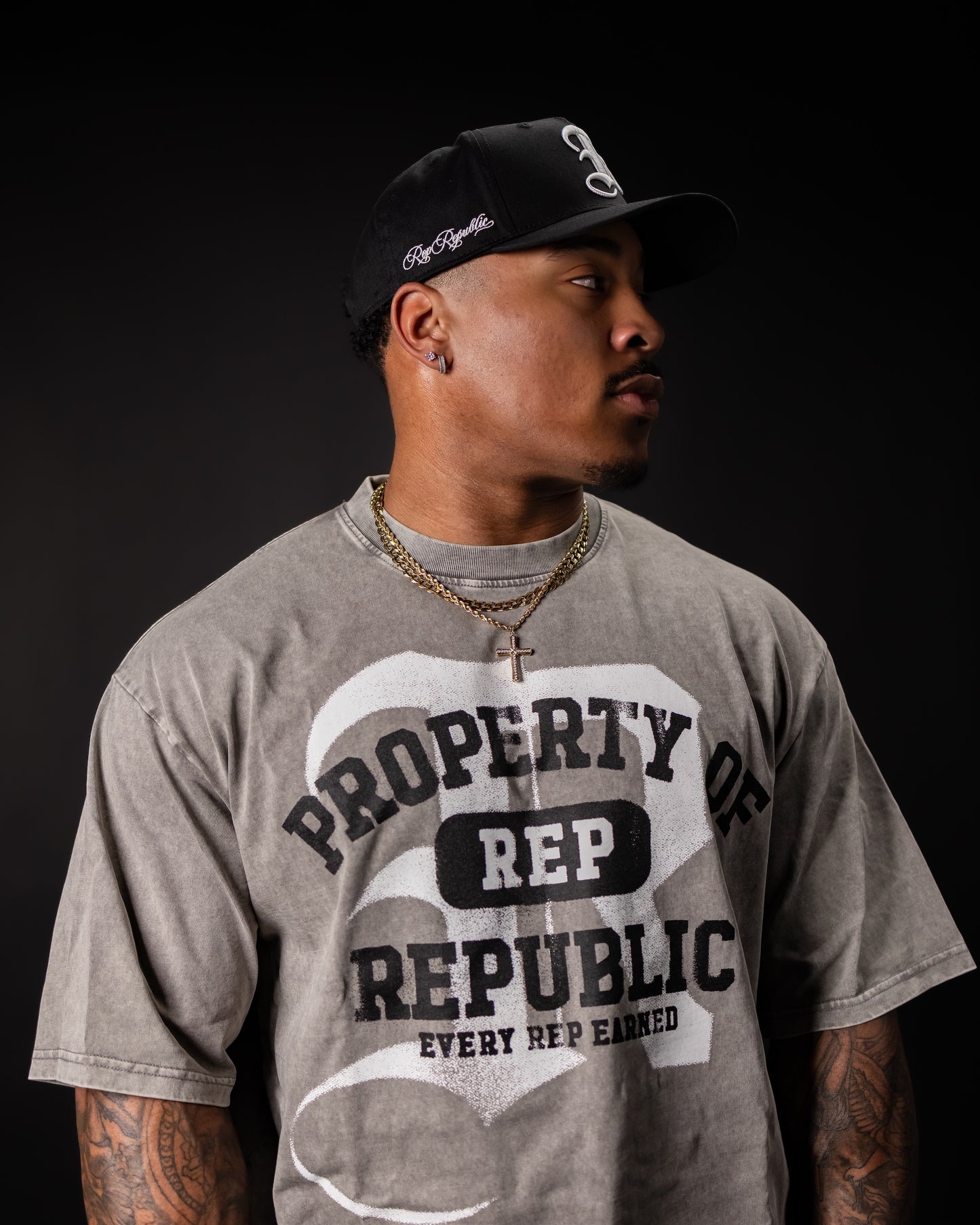 ’Rep Standard’ Snapback Hat - Black